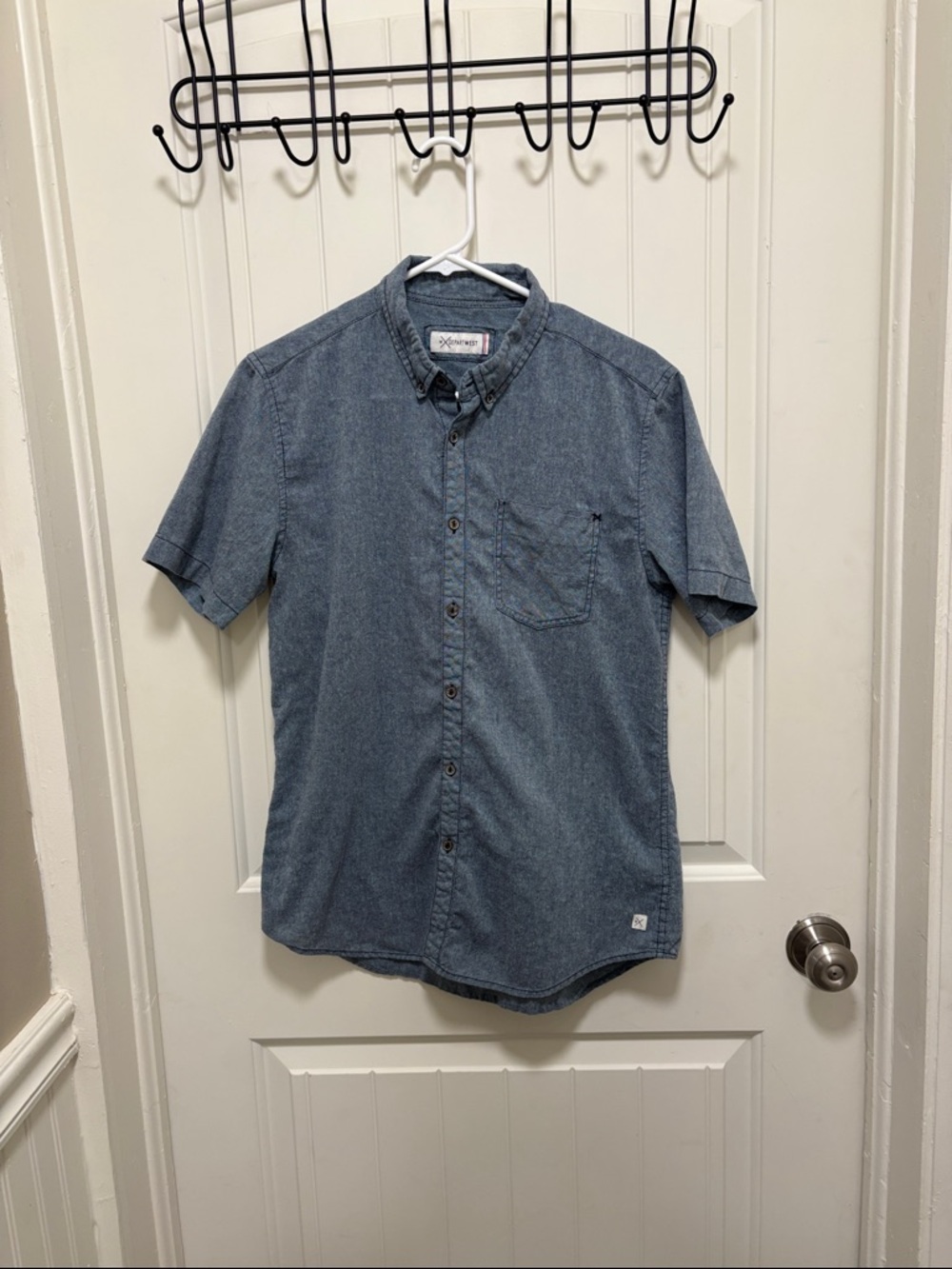 Casual Short-Sleeve Button-Down Shirt - Blue by Xersion